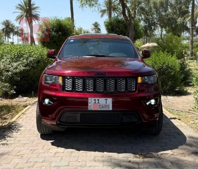 جیپ گراند شیرۆکی